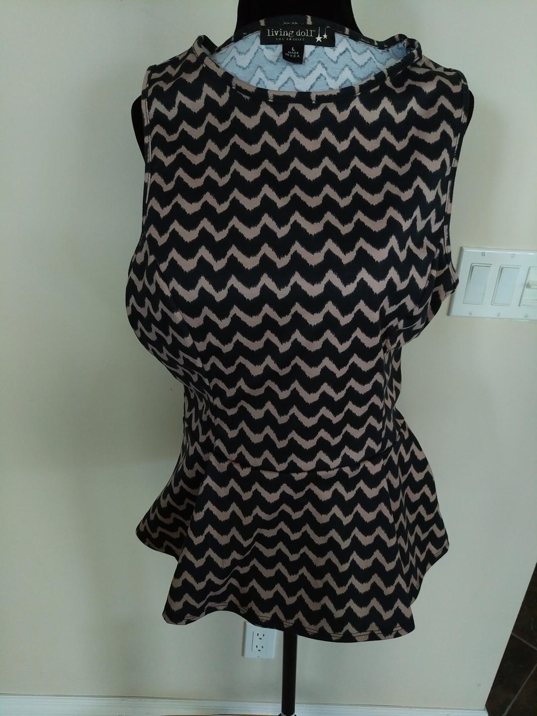Ladies' Consignment 2017000016