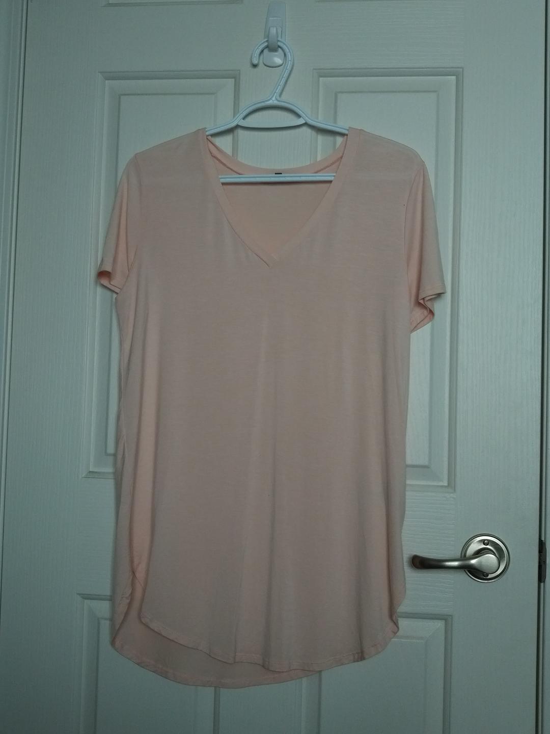 "Emma's Closet" V Neck Short Sleeve