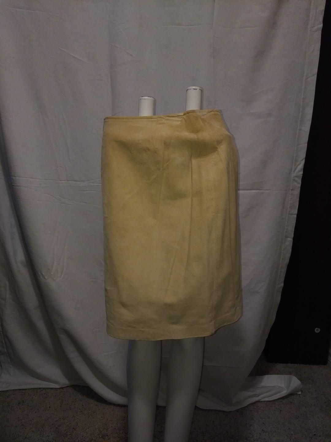 Danier Beige Suede Skirt