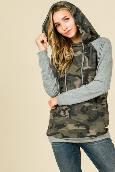 Squirrel.ly - Kangaroo Pocket Camo Hoodie